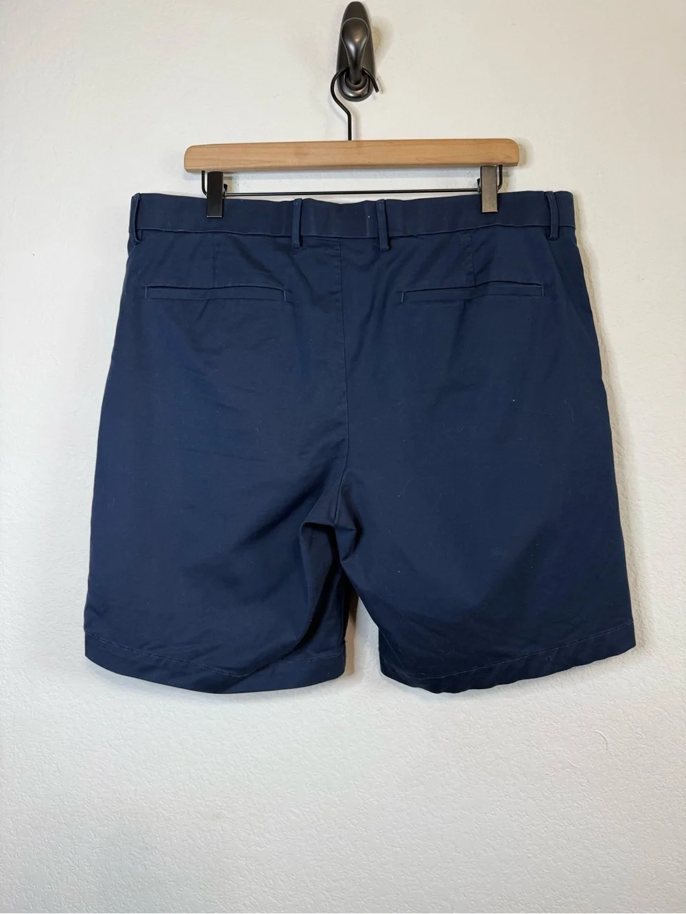 Banana Republic Core Temp Short Navy Blue 9” Mens Casual Preppy Shorts Size 36